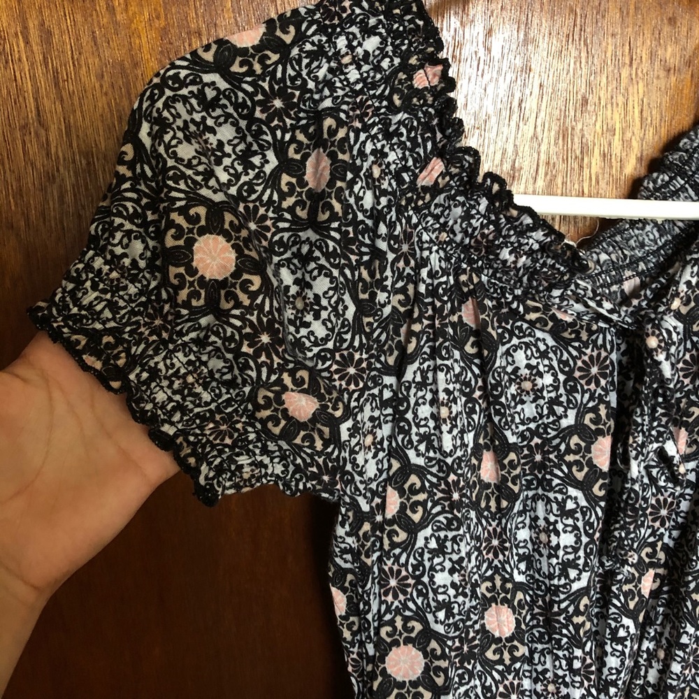 black top - Picture 3 of 4